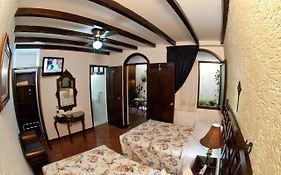 Casa Florencia Hotel 2*